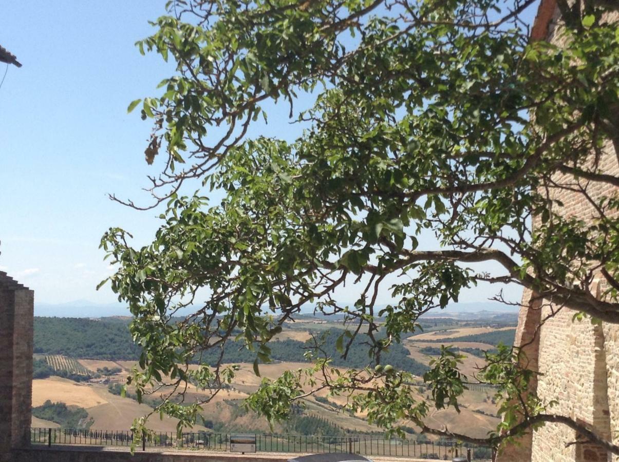 Luxury Apartment Piazza Grande Montepulciano Luaran gambar